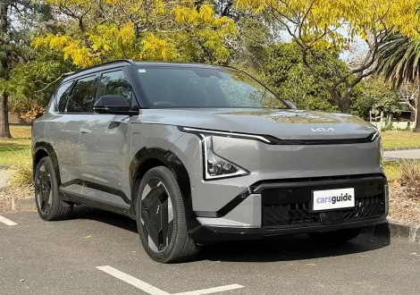 2025-Kia-EV5-GT-Line-1200x800-2